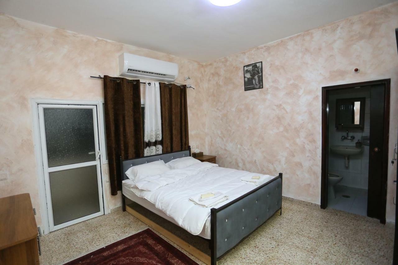 Magtas Hotel Jericho Exterior photo